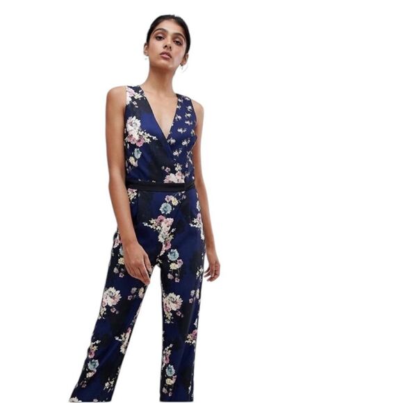 Little Mistress All Over Contrast Printed Jumpsuit size 4 Navy Floral - Picture 1 of 10